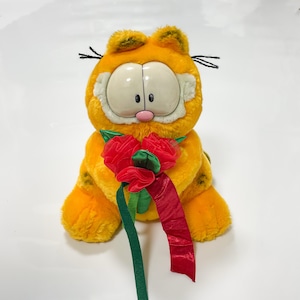 Vintage Garfield Plush Toy Holding Red Rose Bouquet From Hungary