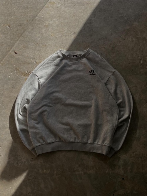 "UMBRO"sweat