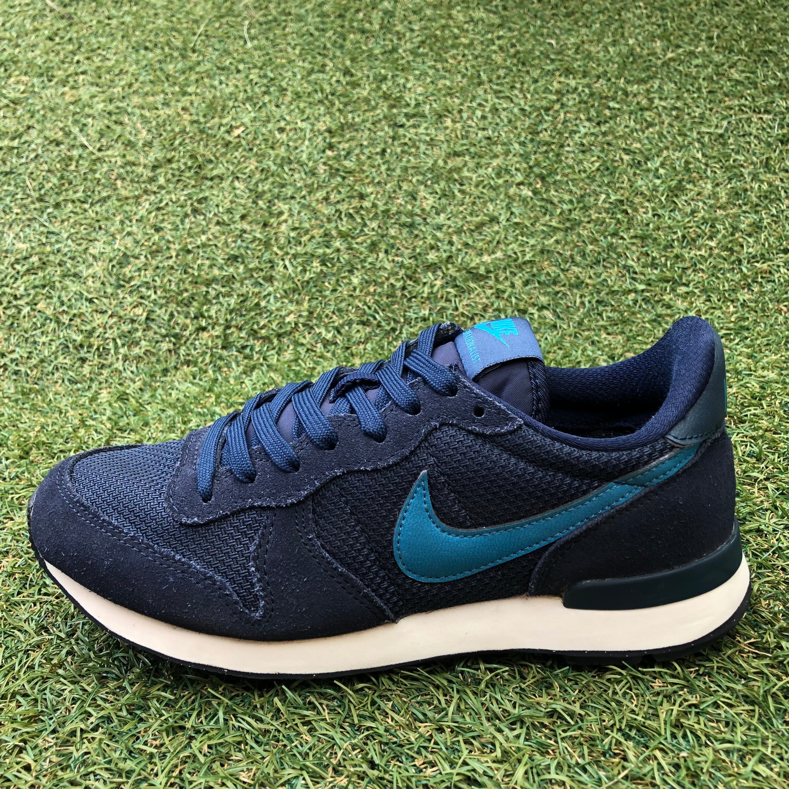 NIKE INTERNATIONALIST ナイキ インターナショナリスト HW165