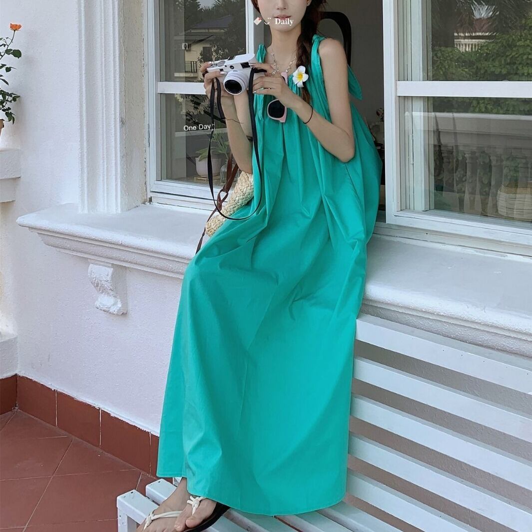 【新作】【送料無料】 胸を覆う超露出度の高い白いターコイズグリーンのドレス、ゆったりとした大きなスカート、ビーチリゾート風の夏のサスペンダースカート 0281385894881