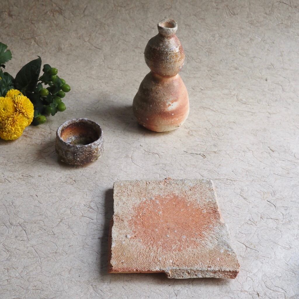 藤本 秀/焼締 淡色角皿