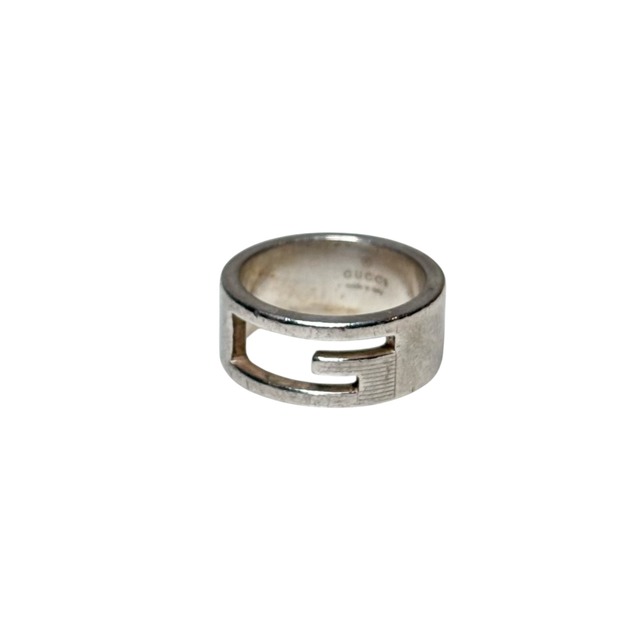 GUCCI silver cut out G ring