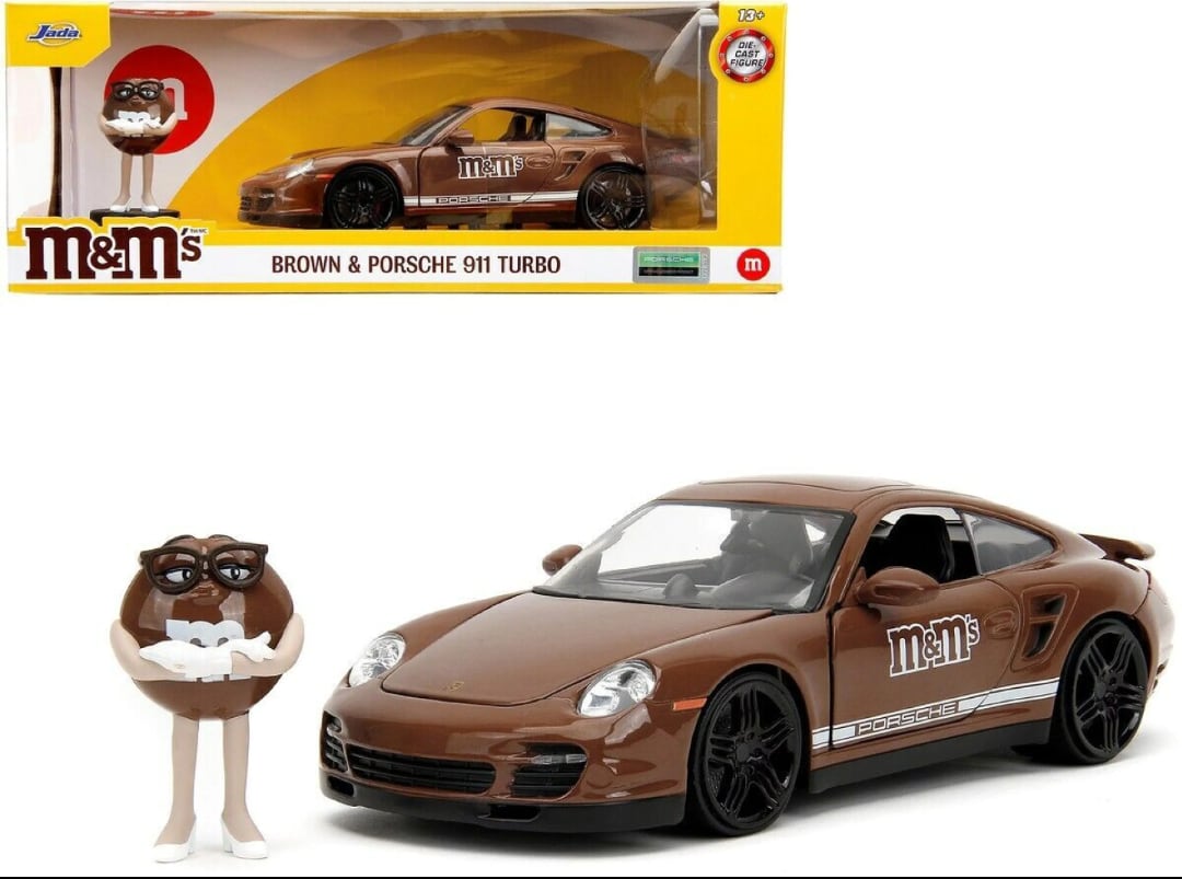 【JADA TOYS 1/24 エムアンドエムズ ブラウン フィギア ＆ ポルシェ 911 ターボ Hollywood Ride M&M’s Brown ミニカー】〚アメリカン雑貨 アメトイ〛