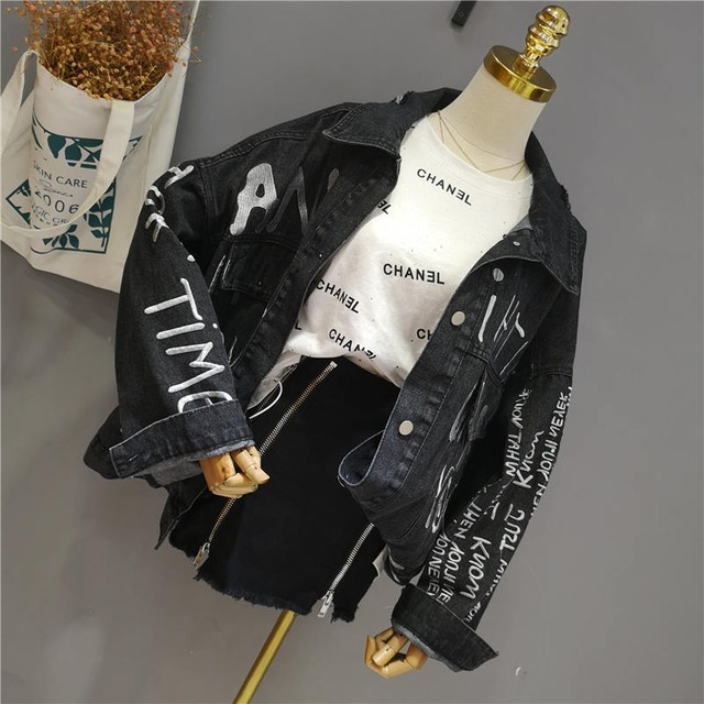 秋 冬 レディース アウター ジャケット デニム デニムジャケット ｇジャン かっこいい 大人 おしゃれ ワンカラー 黒 英字 ロゴ プチプラ 韓国 双子コーデ 原宿系 Yn 11 72 Dress Sugar Moon