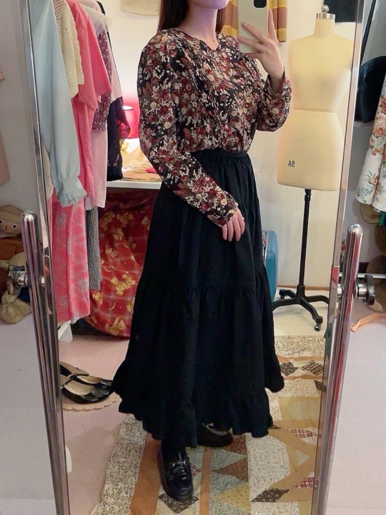 KETTY / rose flower pintuck blouse