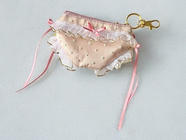 ちゃーむ　おパンツキーホルダー
