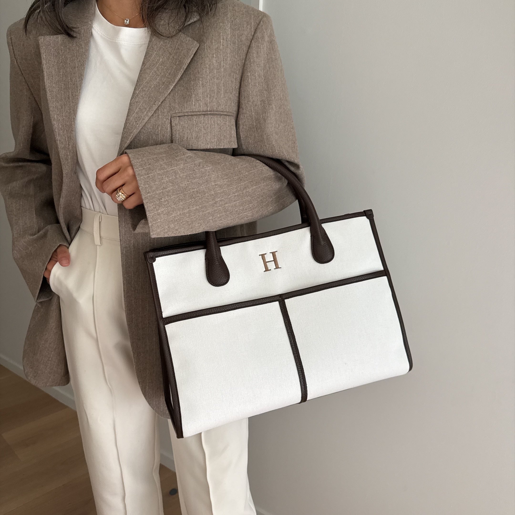 Buddy. canvas bag large【WHT×CHOCO 】 | NapA