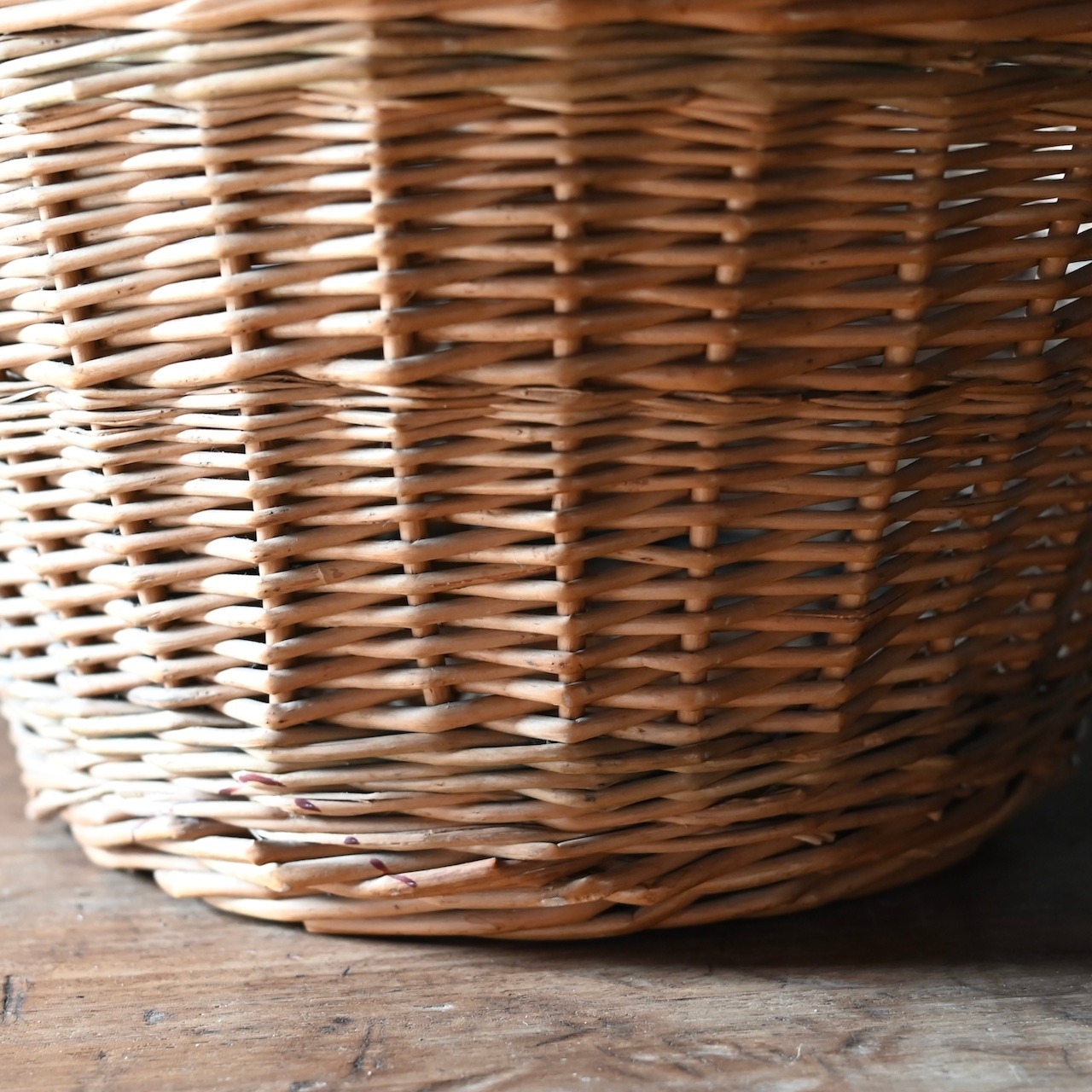 Basket / バスケット〈 かご・ラタン・収納・カフェ・店舗什器・アンティーク・ヴィンテージ 〉113703