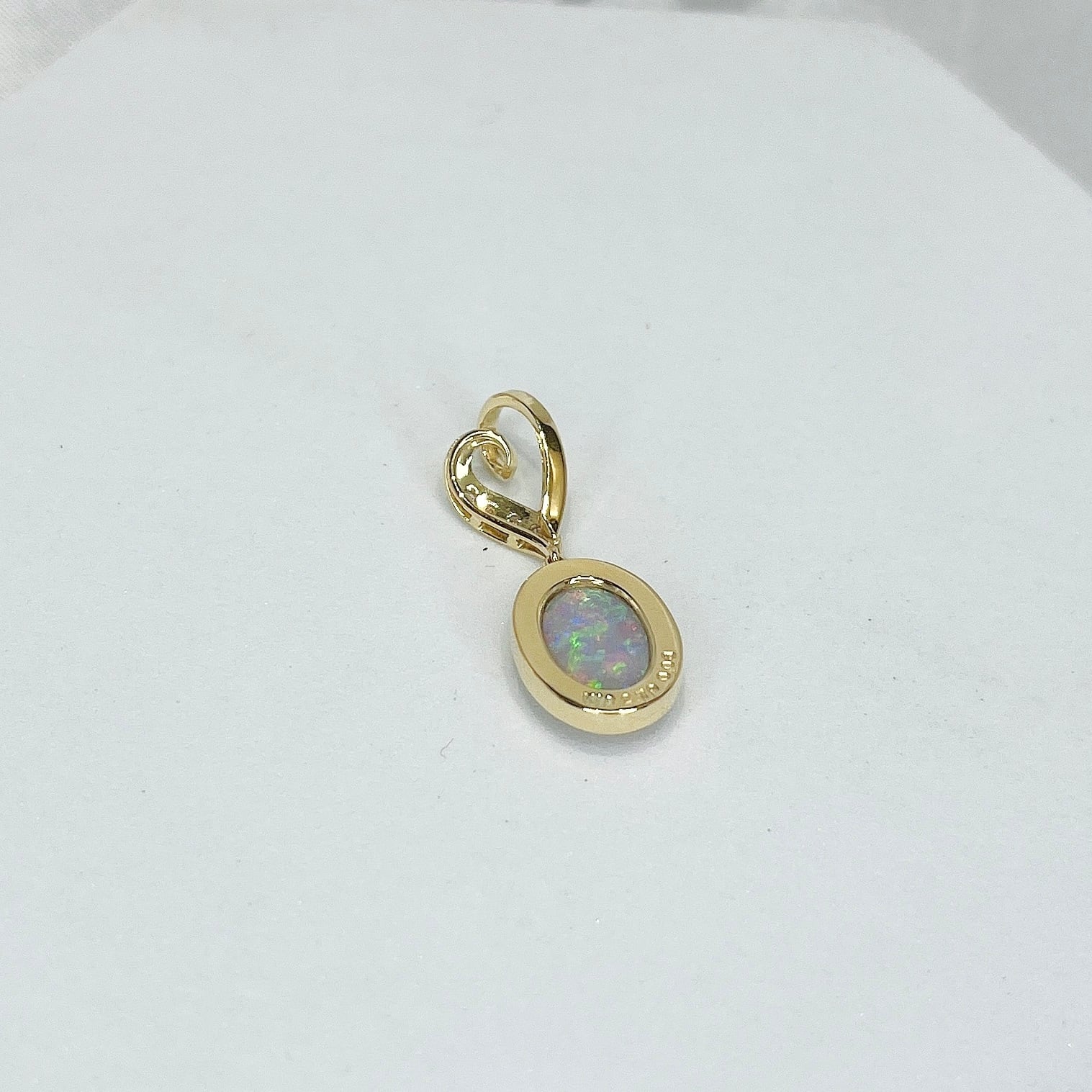 天然ブラックオパール2.79ct 天然ダイヤモンド0.08ct K18YG トップ