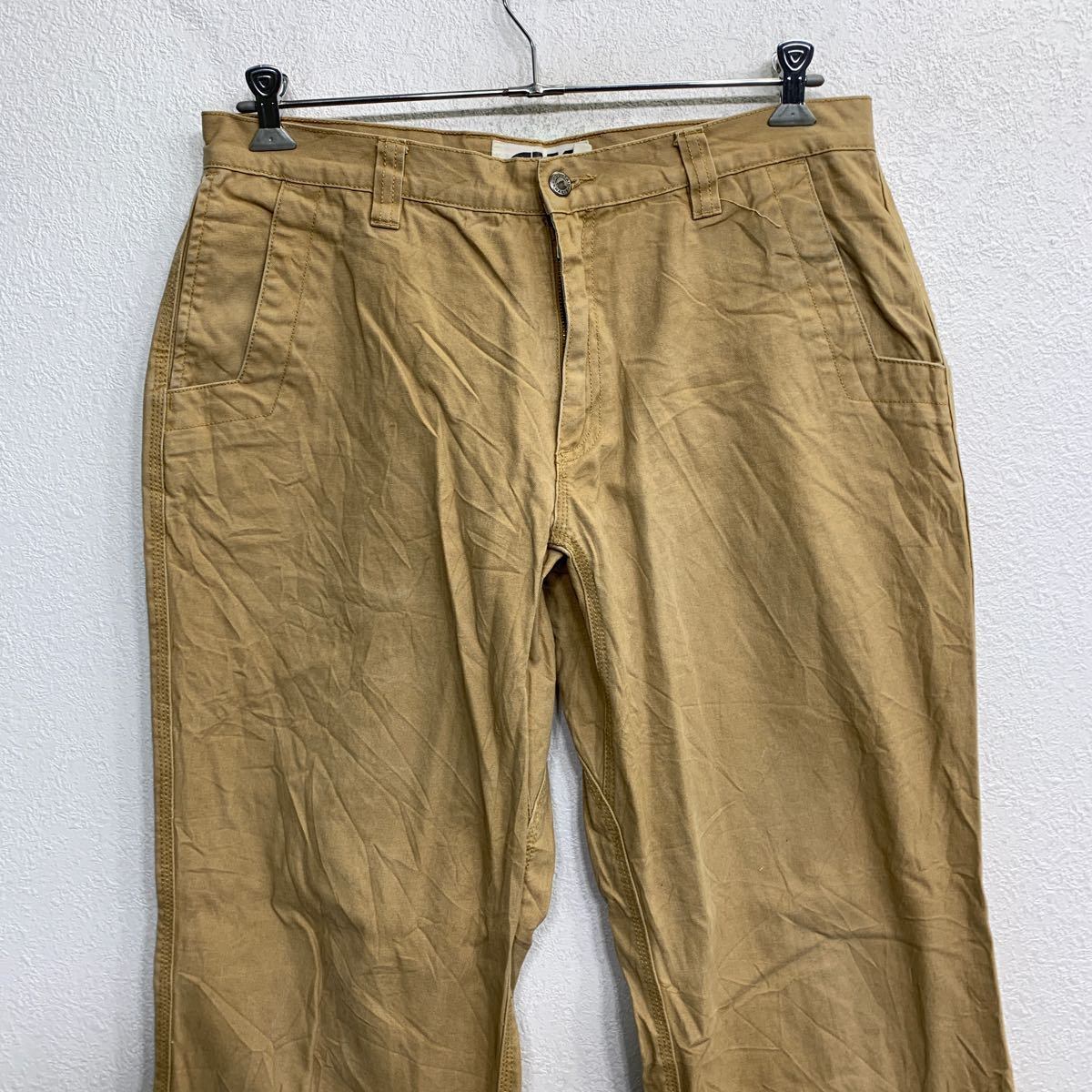 おぎさん』 DESCENTE (Mサイズ)とカーキパンツ(Mサイズ