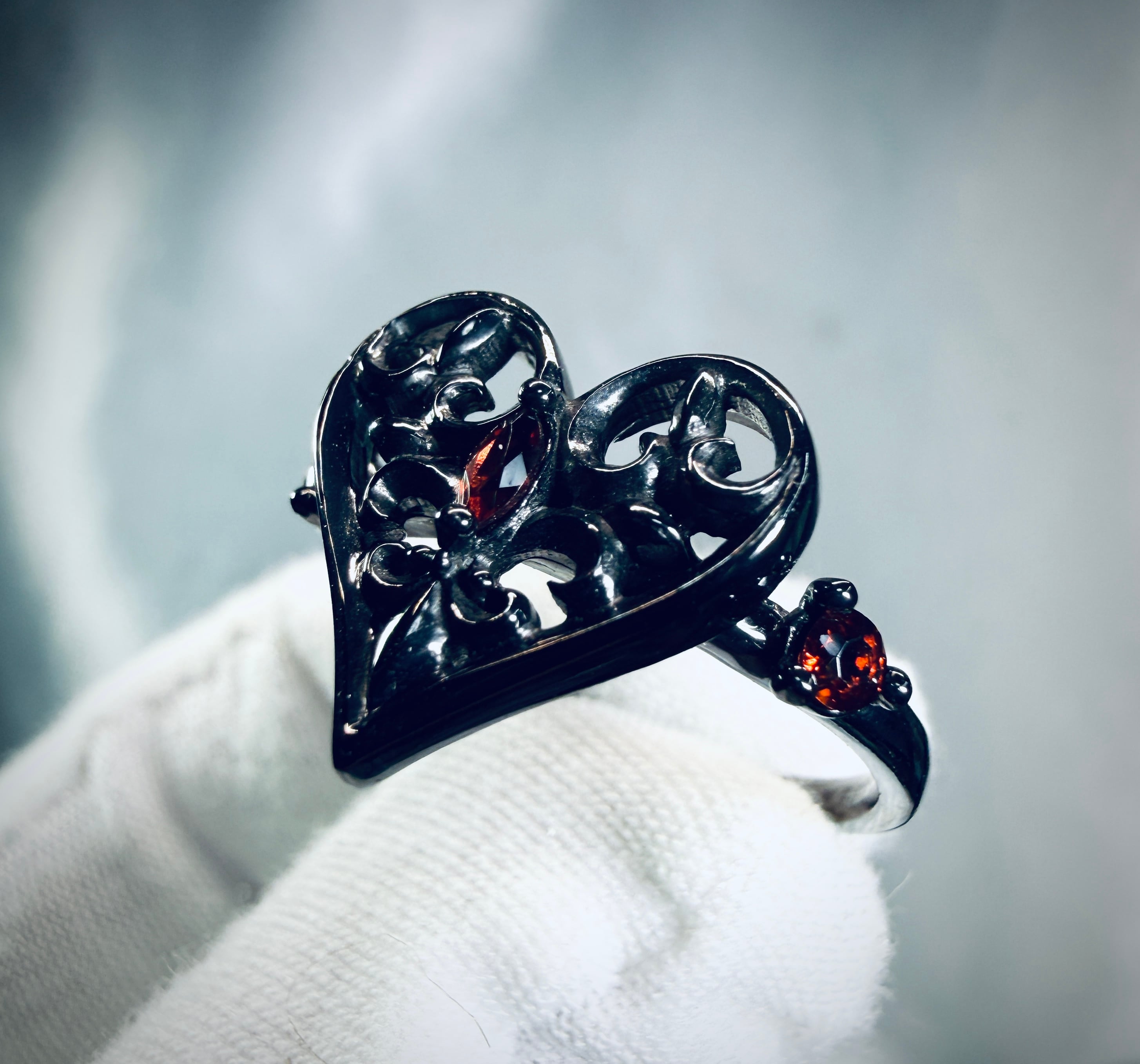 Elan Vital by BLUE ROSE KIYO | BLUE ROSE