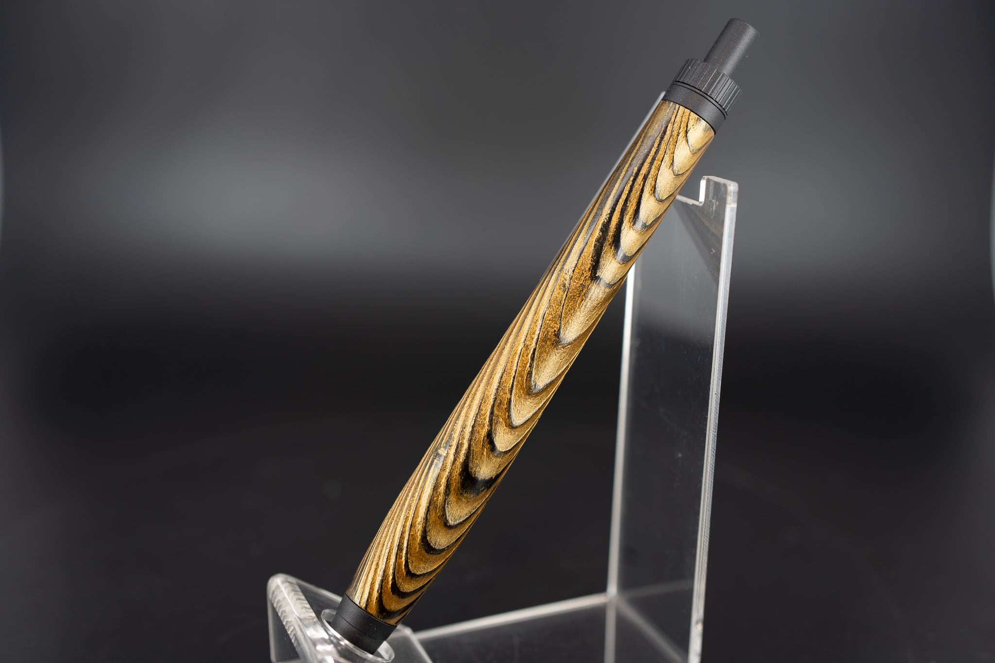 日本が誇る銘木】屋久杉 浮造り 拭き漆 変わり塗 ① black BP | 木軸