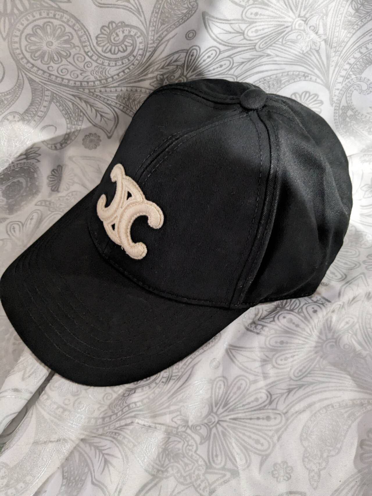 新品 未使用 セリーヌ CELINE トリオンフ キャップ 黒 L 人気 