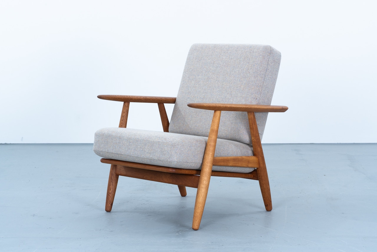 Hans J Wegner | GE240 easy chair & GE240S ottoman set