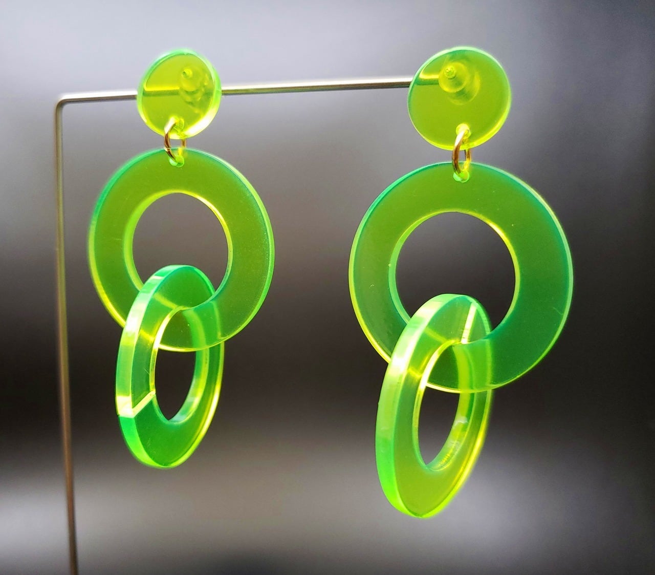 ダブルラウンドピアス ネオンイエロー 蛍光 ネオンカラー