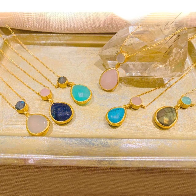 ドロップダブルストーンネックレス