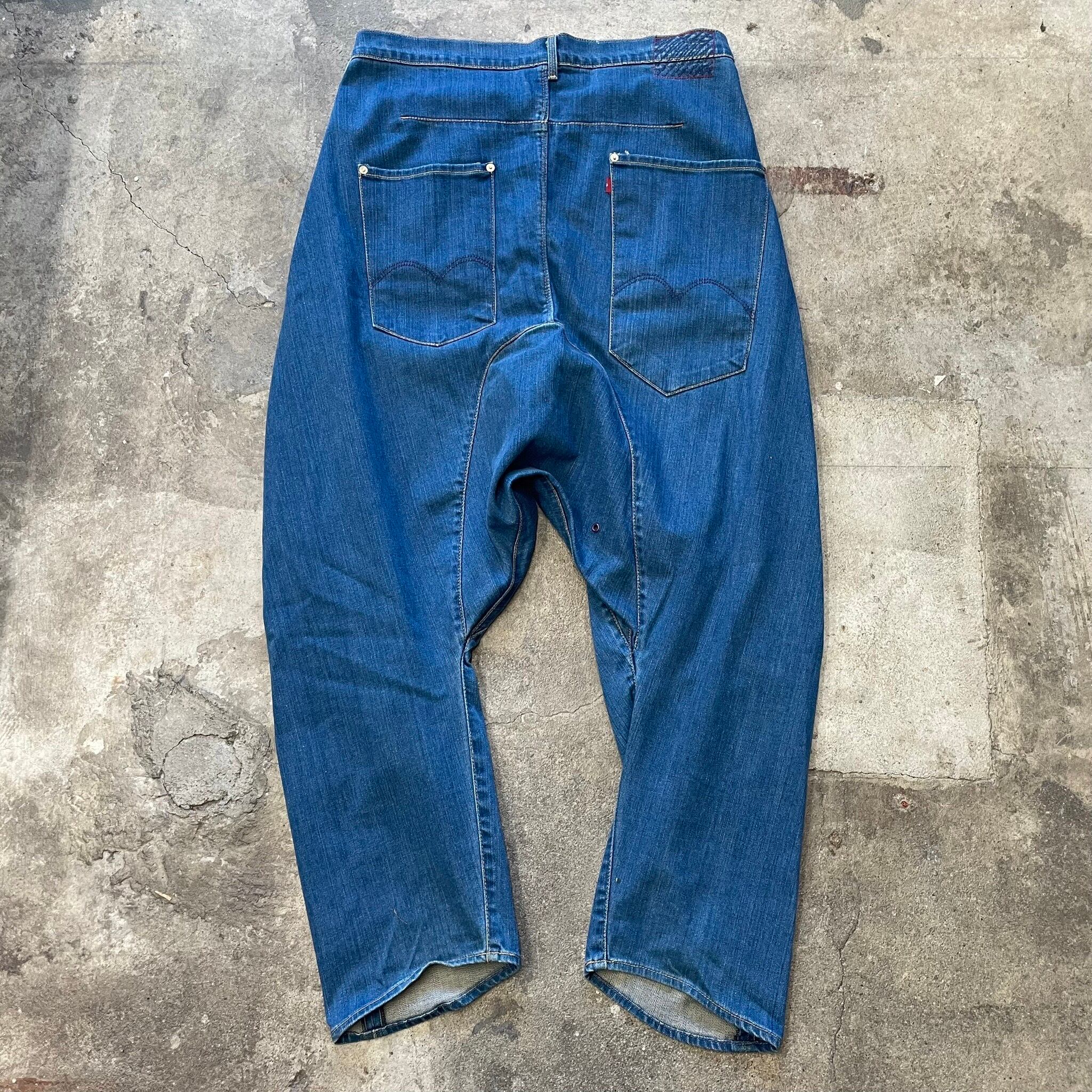 Levi's RED LEGAL BANNED Sarouel Pants W34 | COSMO LIFE 