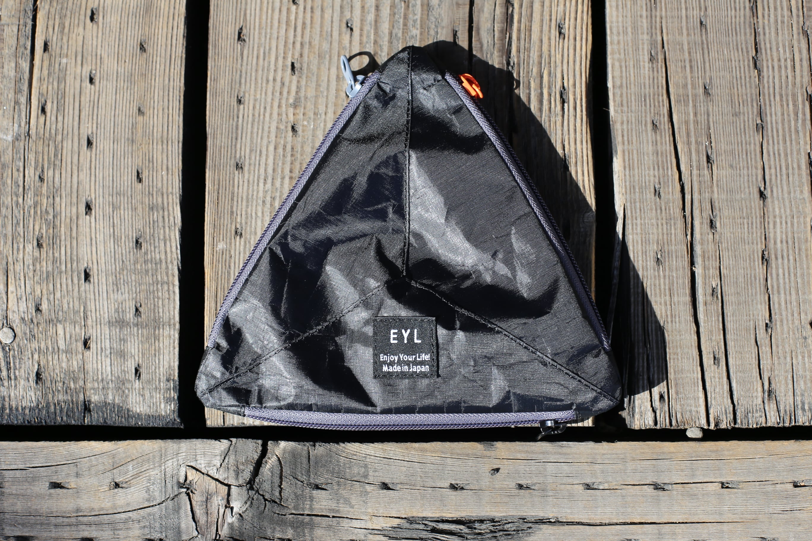 EYL Triple Pocket Pouch EYL Triple Pocket Pouch