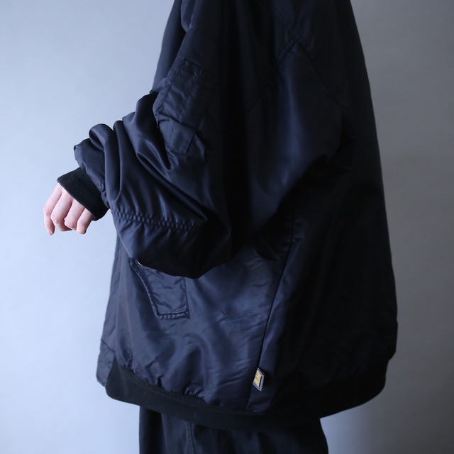 "reversible" black × orange over silhouette type MA-1 bomber jacket