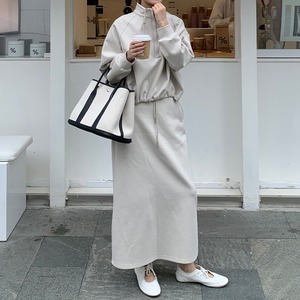 セットアップ スウェットスカートセットアップ 上下セット スウェットセット スカートセット ツーピース 2点セット スウェットセットアップ ハイネック ロングスカート プルオーバー 無地 レディース かわいい 大人可愛い おしゃれ ガーリー エレガント 主役級 存在感 キュート きれいめ 上品 お出かけ ショッピング 休日 通勤 通学 デート 女子会 イベント 旅行 体型カバー ゆったり スタイルUP デイリー 万能 普段使い フェミニン カジュアル マニッシュ 鮮度アップ