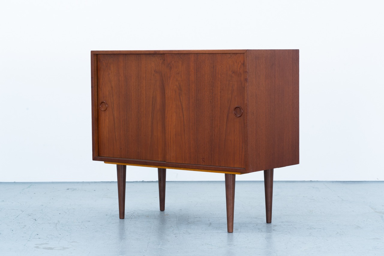 【as it is】Kai Kristiansen | Cabinet