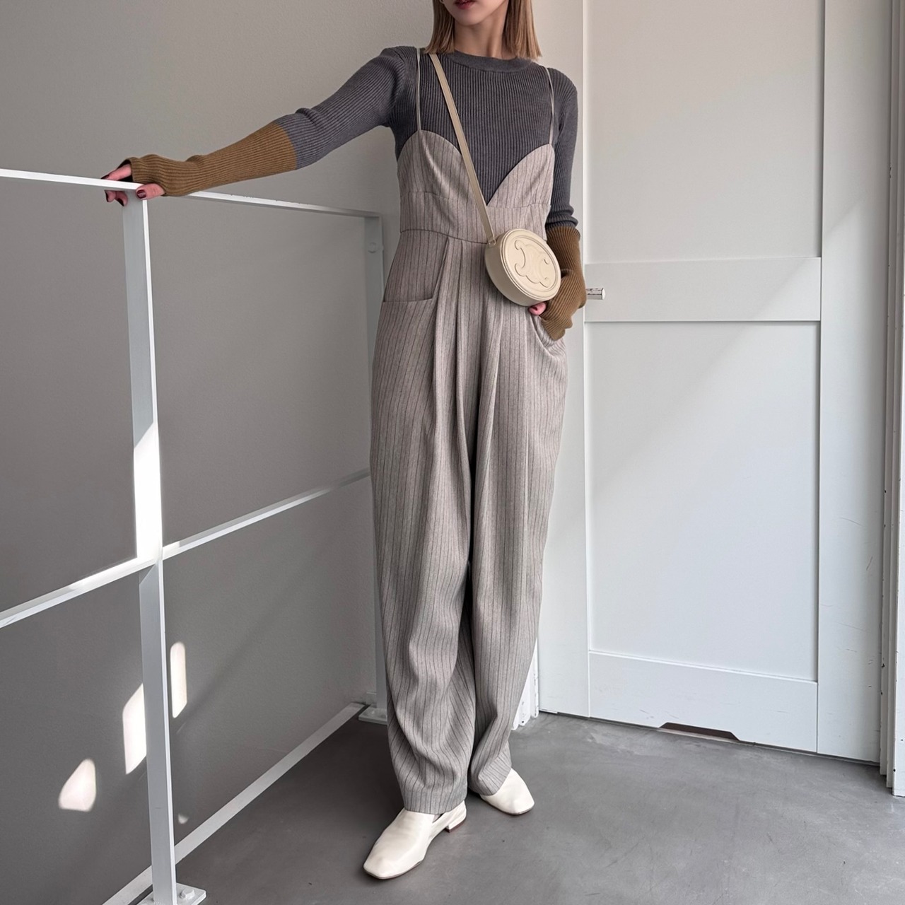 ピンストライプキャミall in one/グレージュ