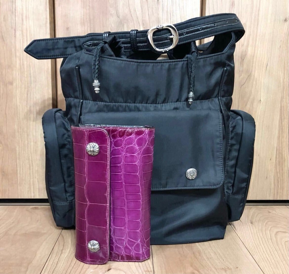 CHROME HEARTS クロムハーツ コノリーレザー マルチポケット