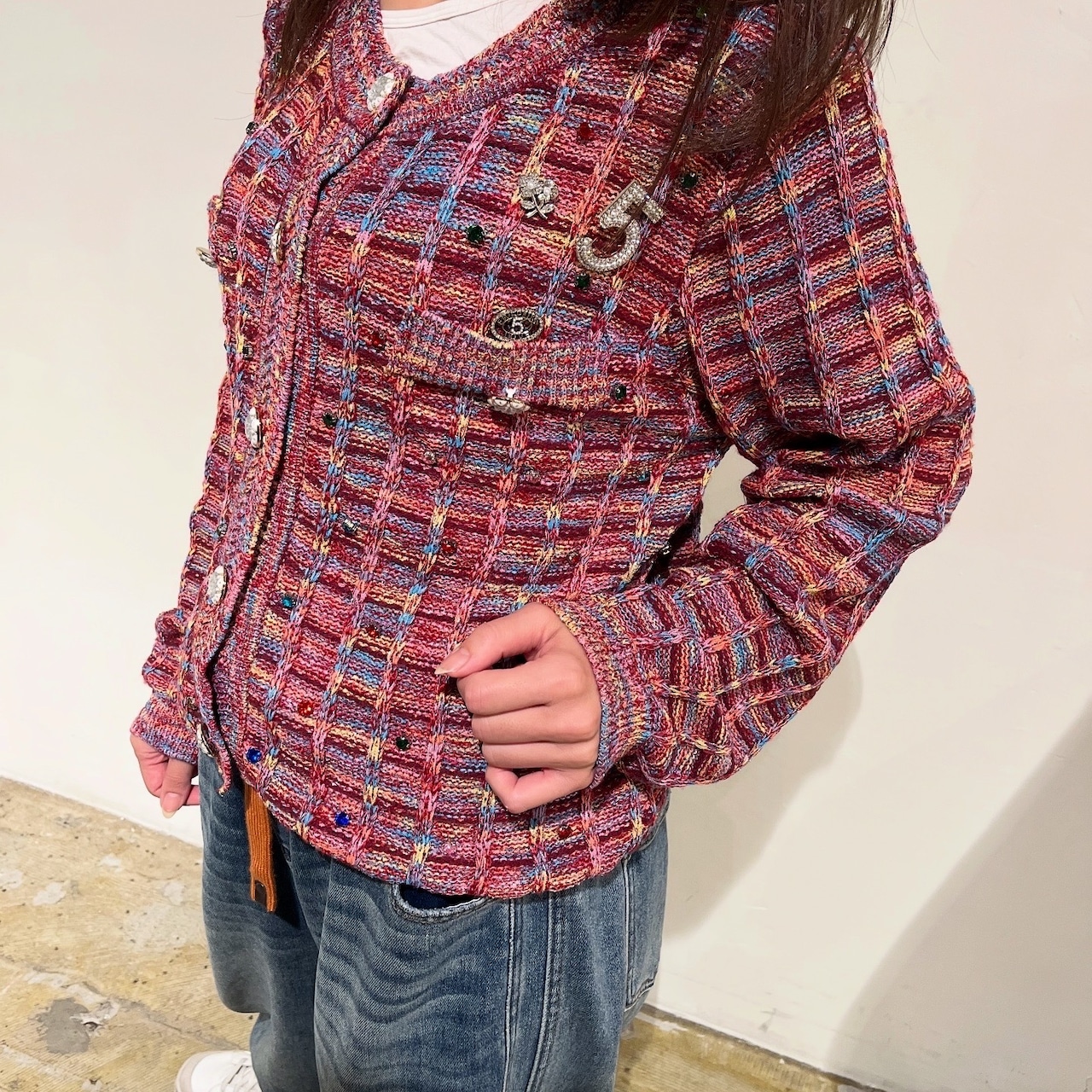 ポリーヌブロー   カラフルラインストーン付ニットカーディガン