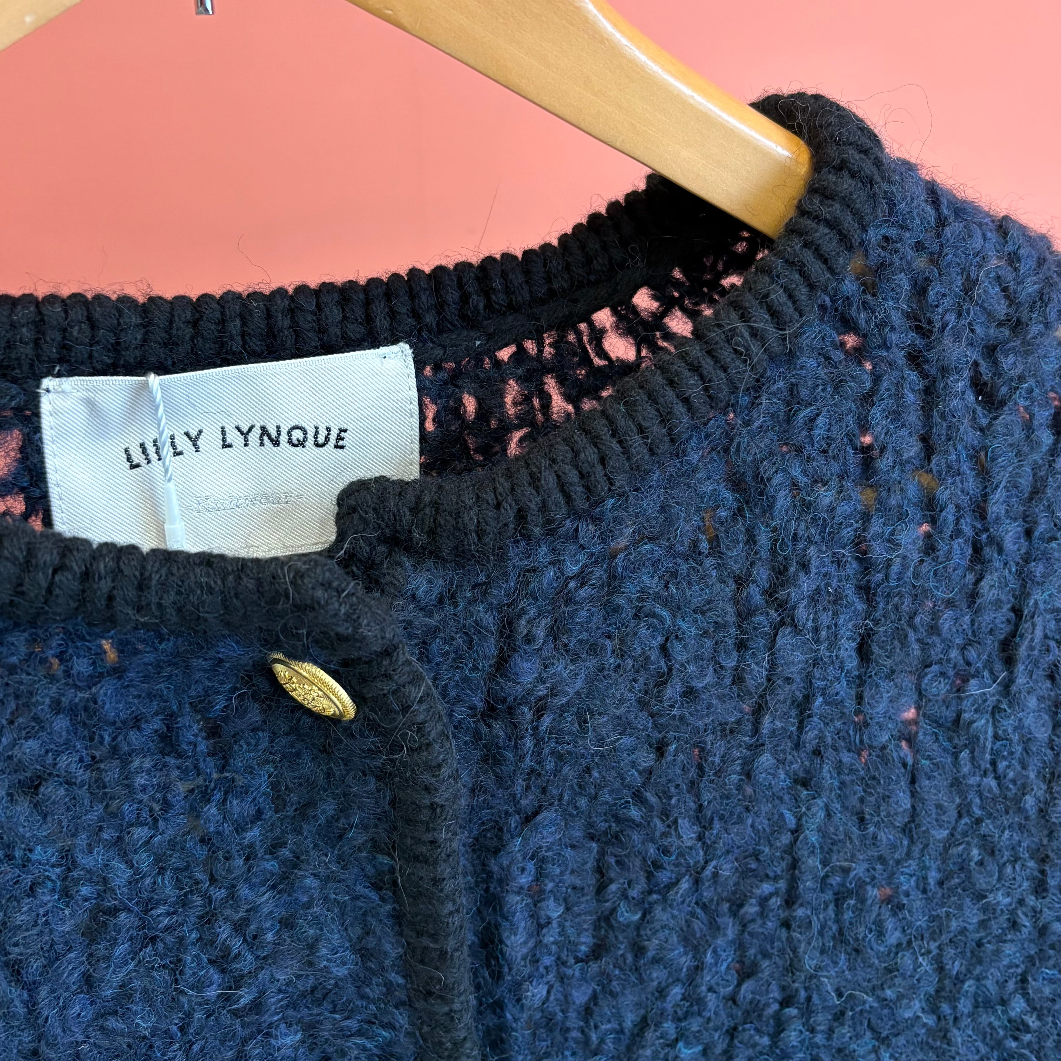 値下げ‼️WAX Poodle knit cardigan ネイビー LILLY LYNQUE 】Poodle knit cardigan | valance 福井｜レディース
