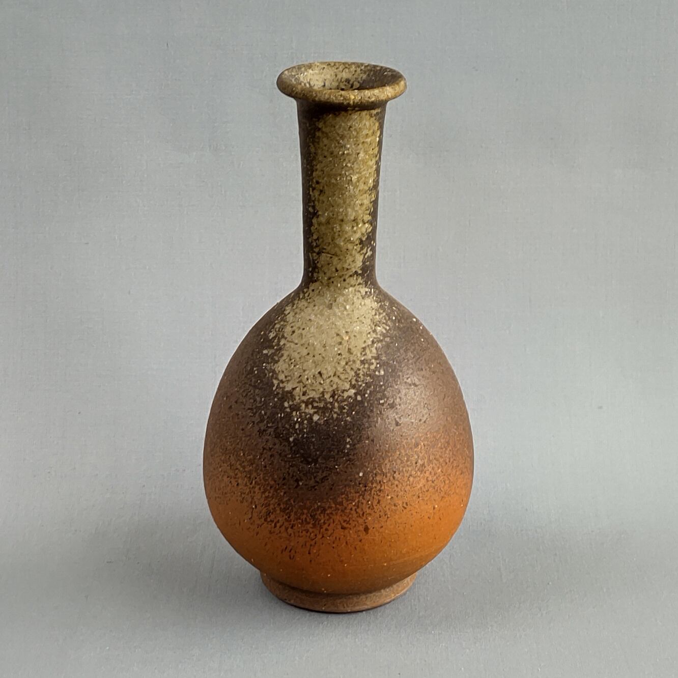 自然釉の美しい越前花入