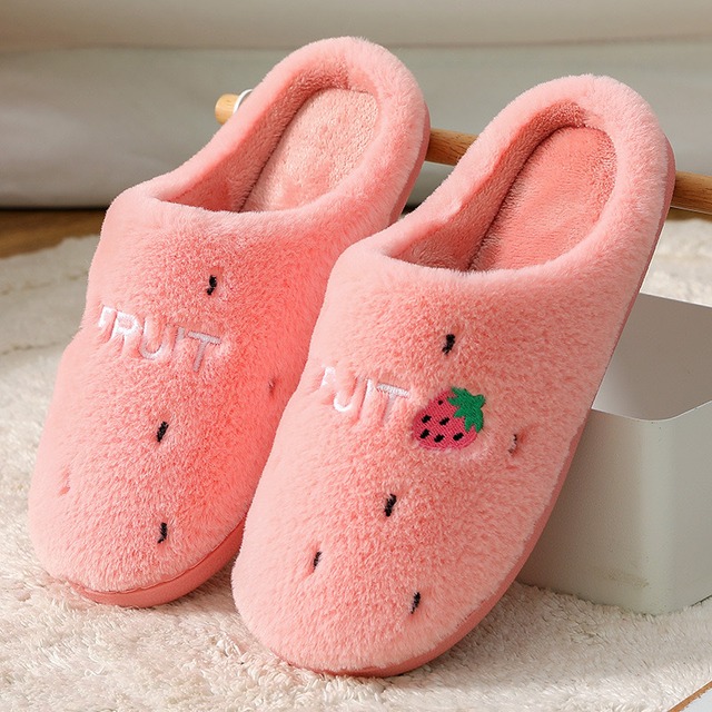【予約商品】いちごモチーフ スリッパ ルームシューズ