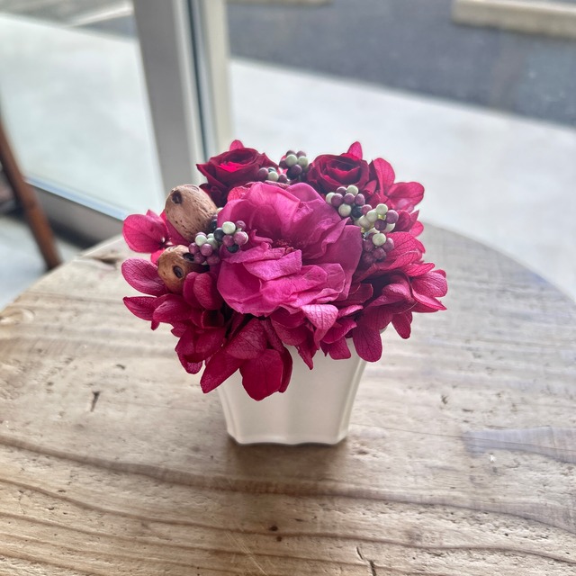 「コニー」プリザーブドフラワーアレンジメント