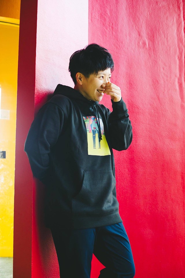 名刺交換 パーカー グレー