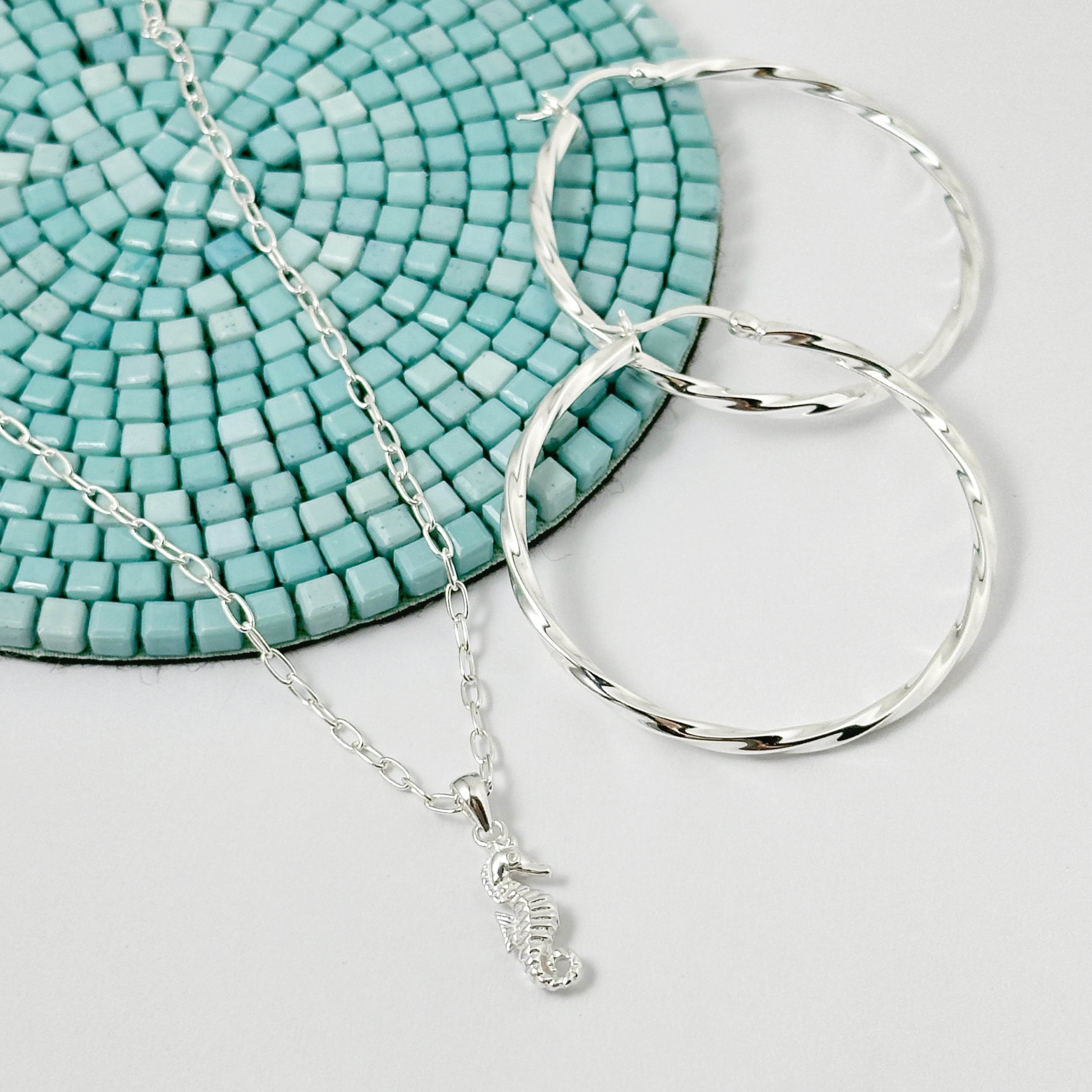 リトル タツノオトシゴ ペンダント （チェーン オプション）ネックレス