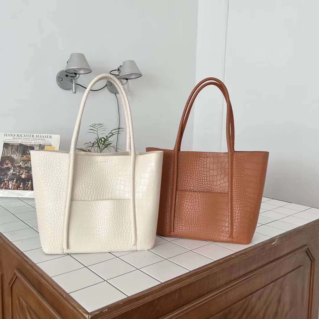 クロコ風　トートバッグ　AS103-4086