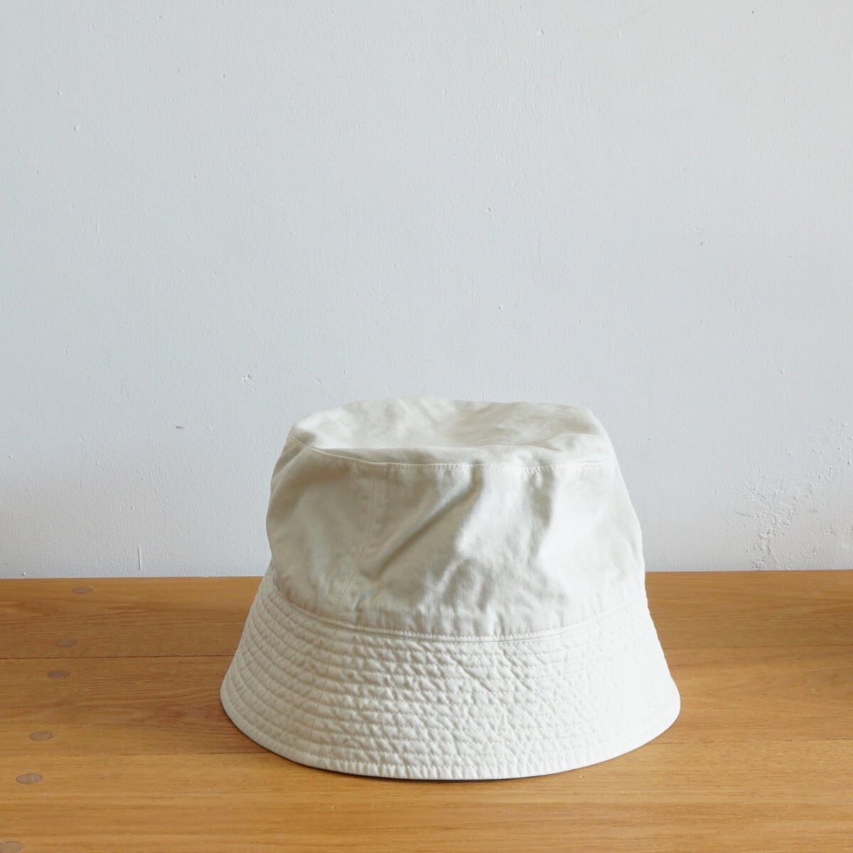 AURALEE/オーラリー・GARMENT-DYED FINX CHINO BUCKET HAT MADE BY