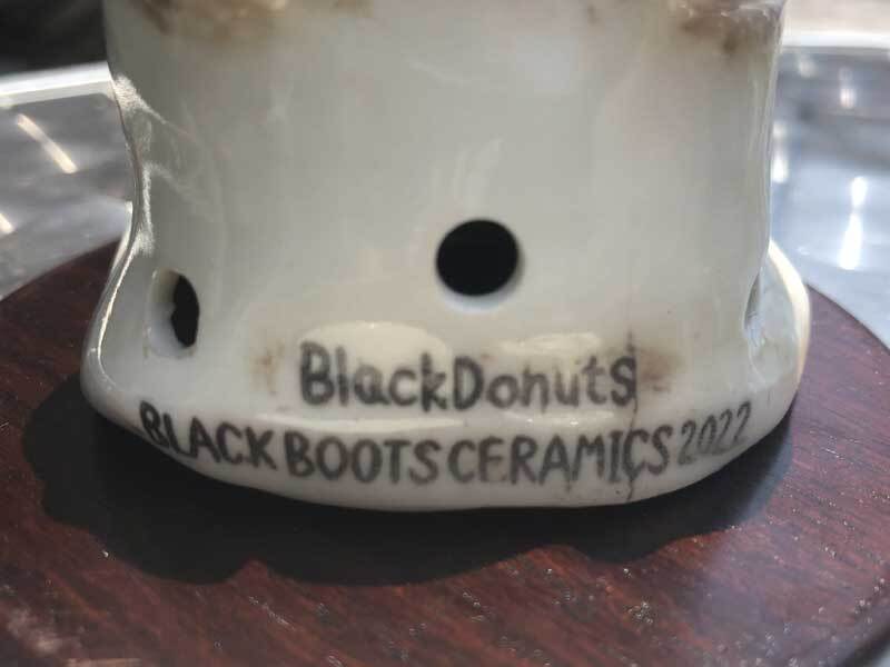 blackboots ceramics 骸骨お香立て　#NEIGHBORHOOD 老師チャンバー お香立て、インセンスバーナー、by Black Donuts