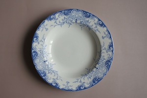 C.1900 French Deep Plate, K&G Luneville model Phénix B