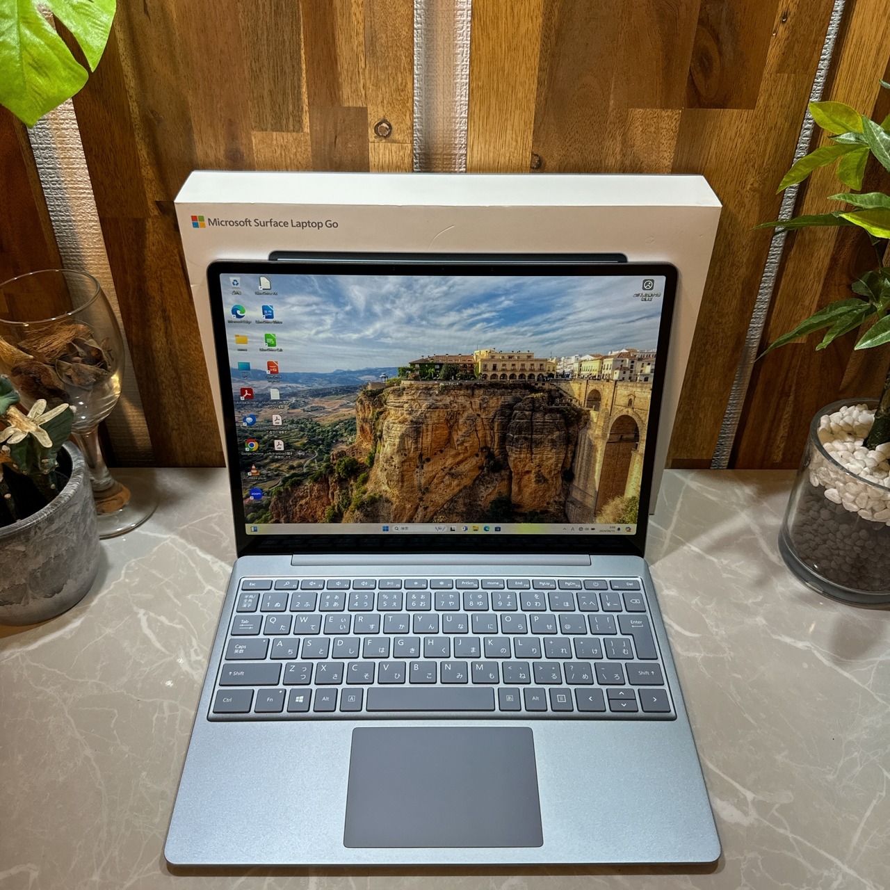 美品】Surface Laptop Go☘️メモ8GB/ i5第10世代☘️SSD | ほんぽくんのPC