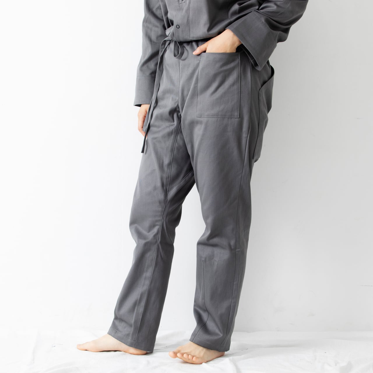 PT-60 道着袴 [八重蔵さんの綾織] 墨色 | SAGYO - 風景をつくっていく