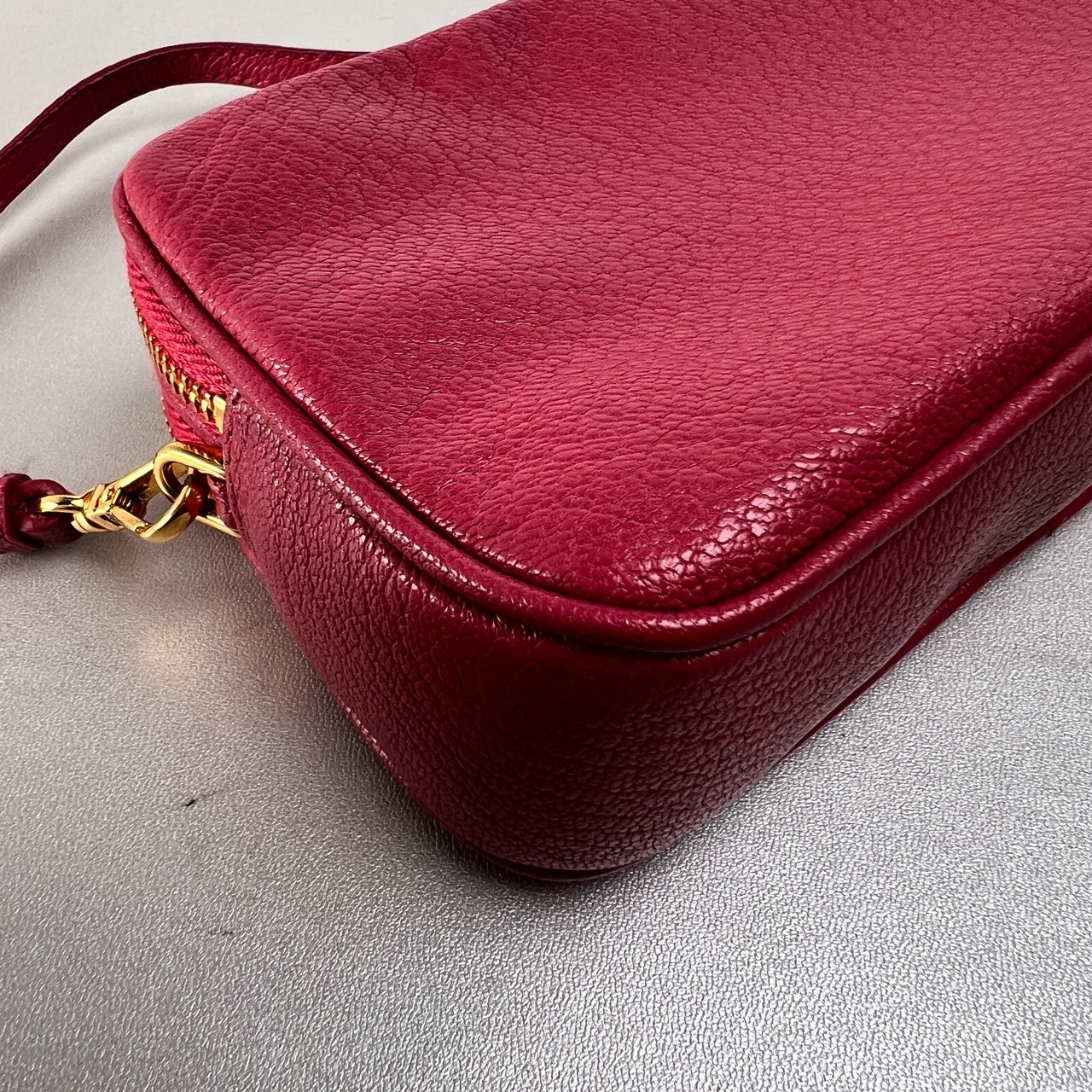 MIU MIU ミュウミュウ マドラス レザー ハンドバッグ A-13346