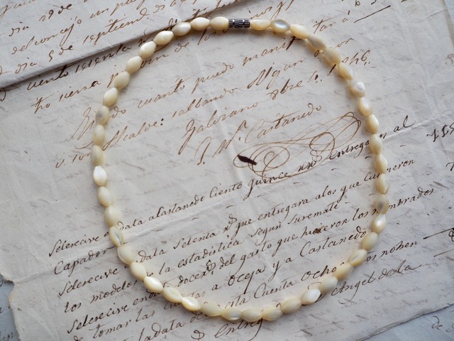 Necklace / Glass beads / FRANCE 1950-60