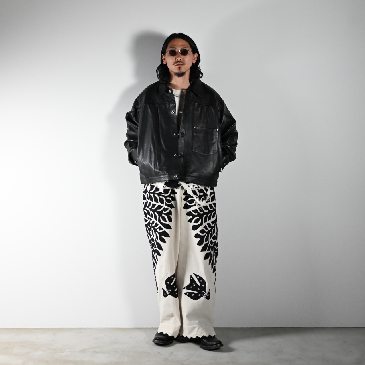CCUの新作「TRUCKER JACKET」コーディネート