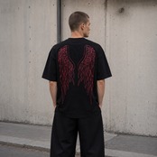 GODSIZE 2026 ANGEL'S WINGS TEE [BLACK x RED]