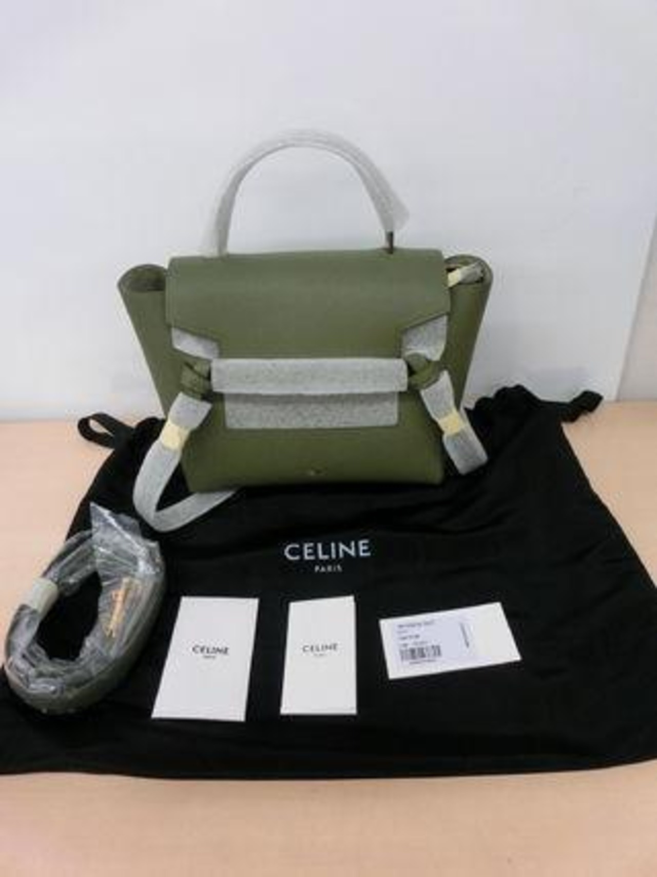 再入荷！CELINE 新品・未使用 ベルトバック マイクロ ライト