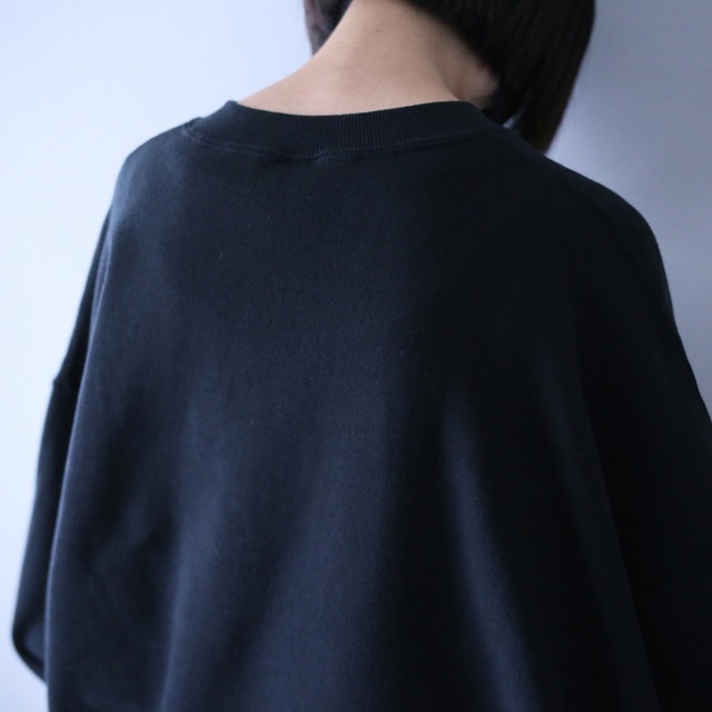 "刺繍×狼" XX over silhouette black sweat