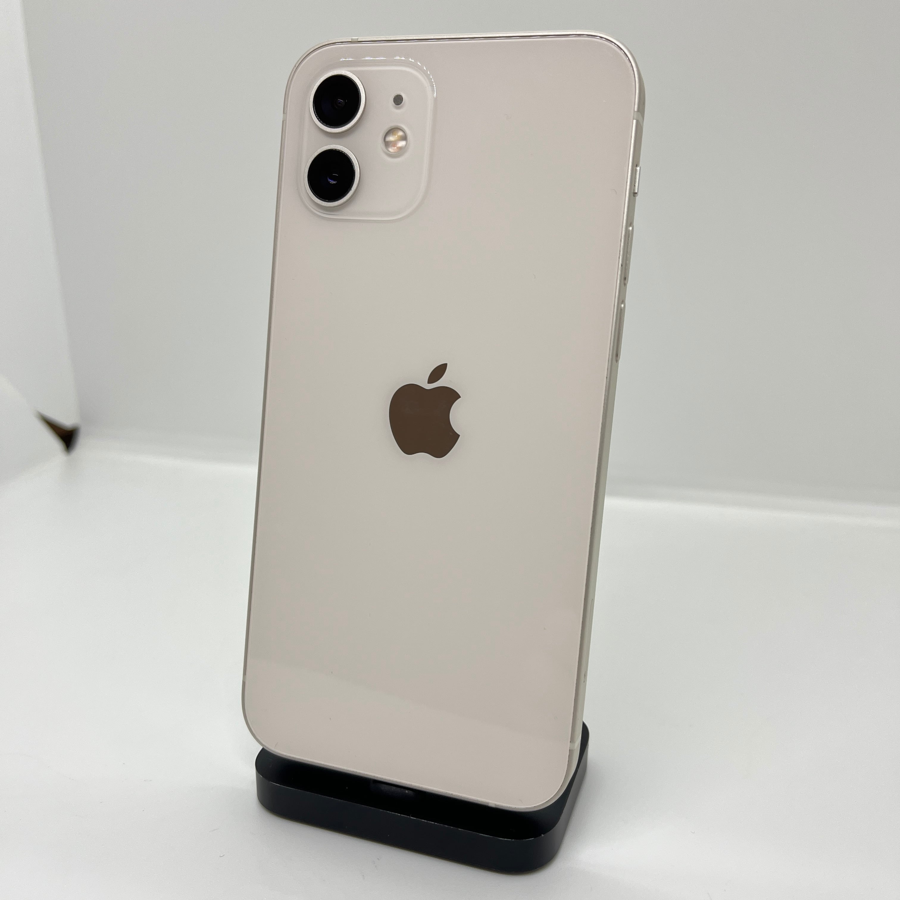 バッテリー新品】iPhoneSE2 64GB レッド【SIMロック解除済み】 | リノスマ