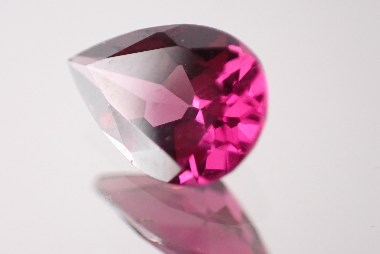 ロードライトガーネット　1.19ct　[C7‐12]
