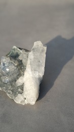 アポフィライト「光の雫」 | Apophyllite ◇ 天然石・鉱物・パワーストーン・原石 | st00240