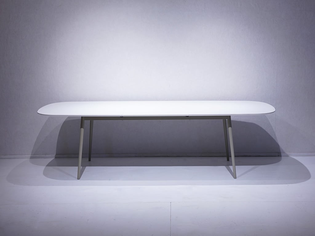 BoConcept Kingston / 北欧 デンマーク ダイニングテーブル Morten